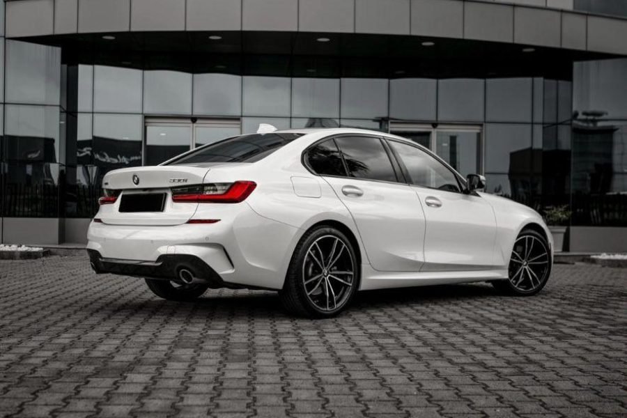 2020 BMW 330i