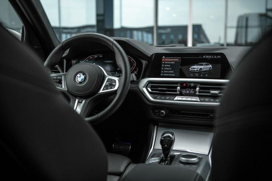 2020 BMW 330i