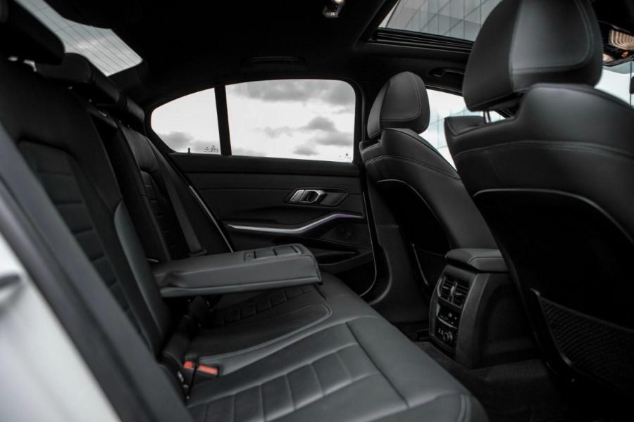 2020 BMW 330i
