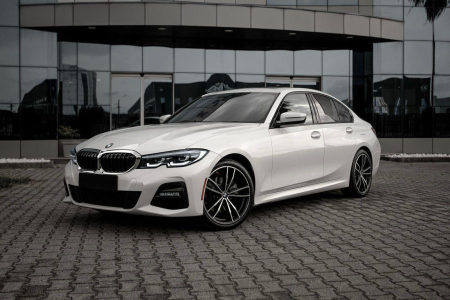 2020 BMW 330i